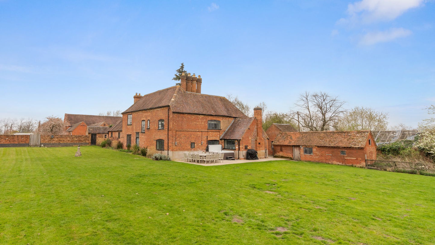 Redbrick Tudor Lodge
