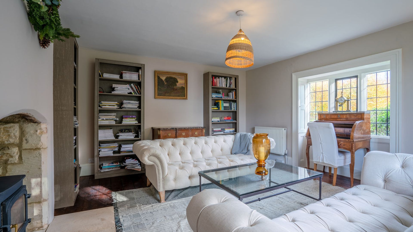 Picturesque Cotswolds Manor