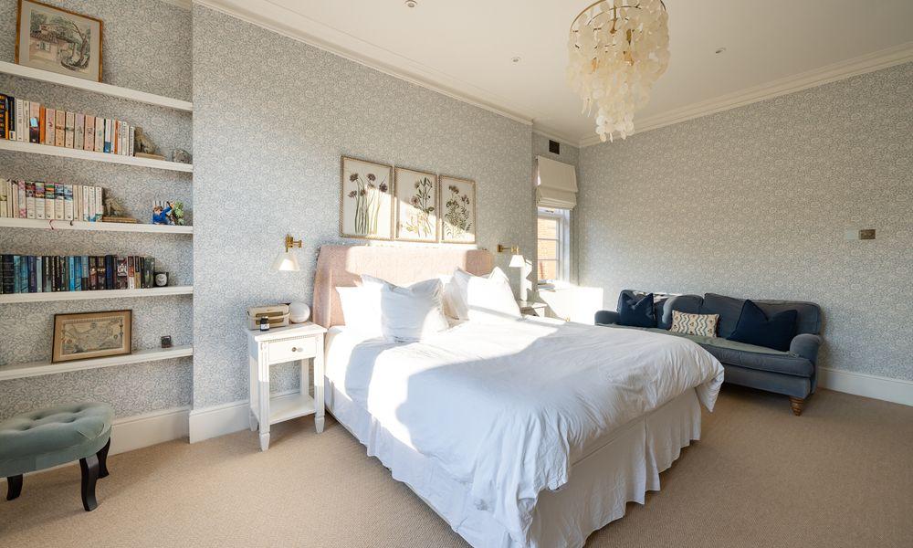 Bright Spacious Edwardian
