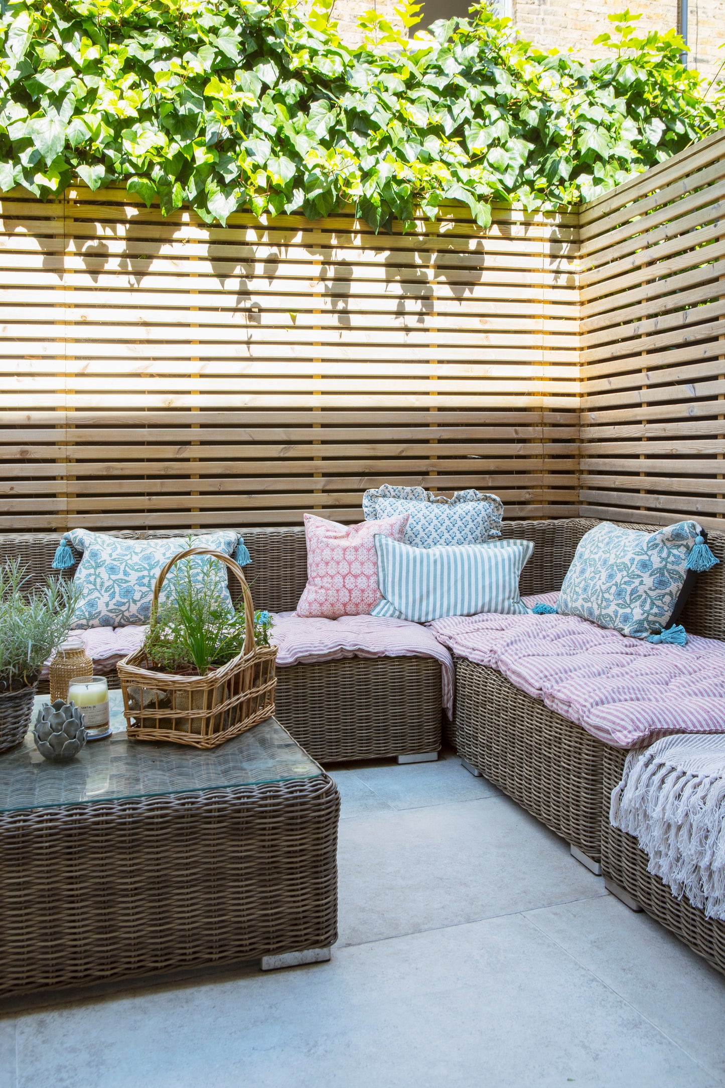 Pretty Pattern Floral Flat Fulham