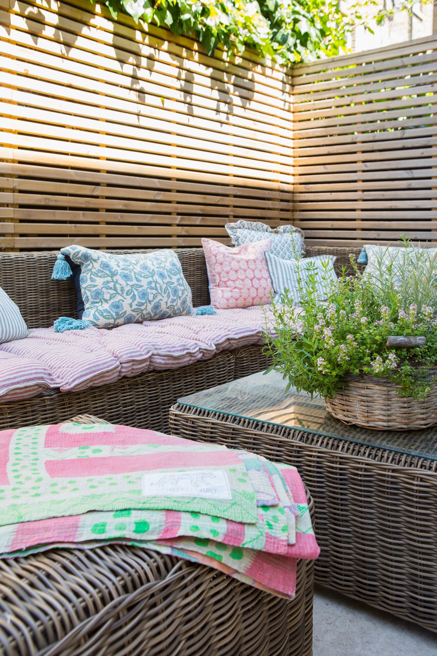 Pretty Pattern Floral Flat Fulham