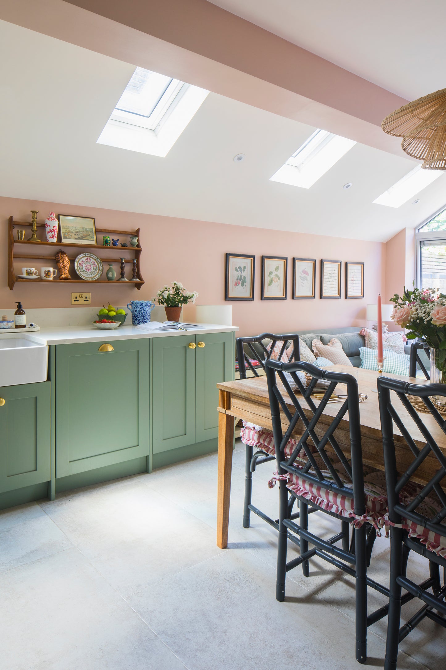 Pretty Pattern Floral Flat Fulham