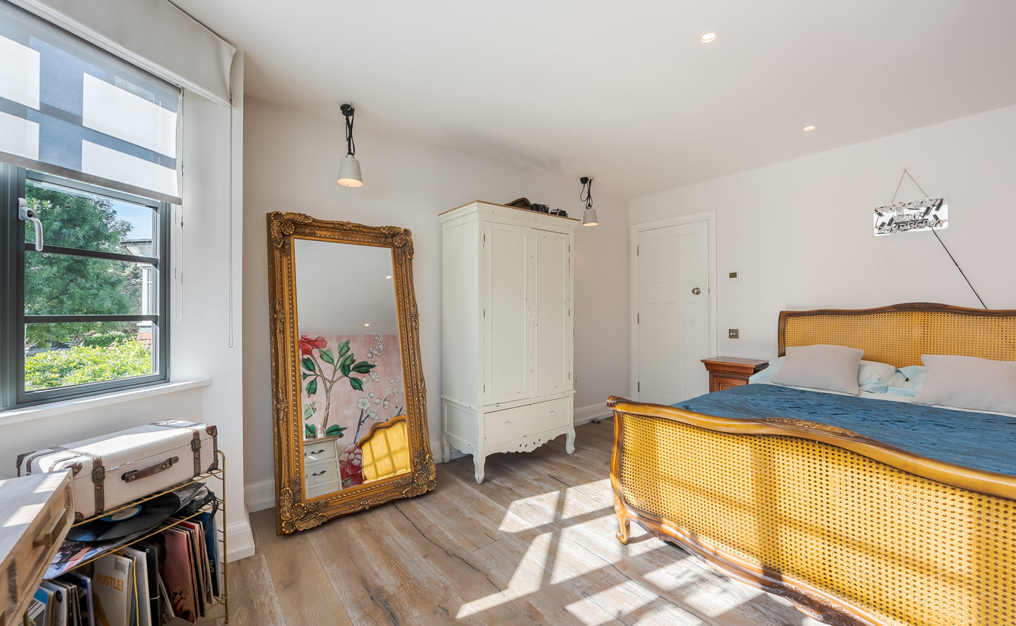 Modern Colour Pop Edwardian Wandsworth