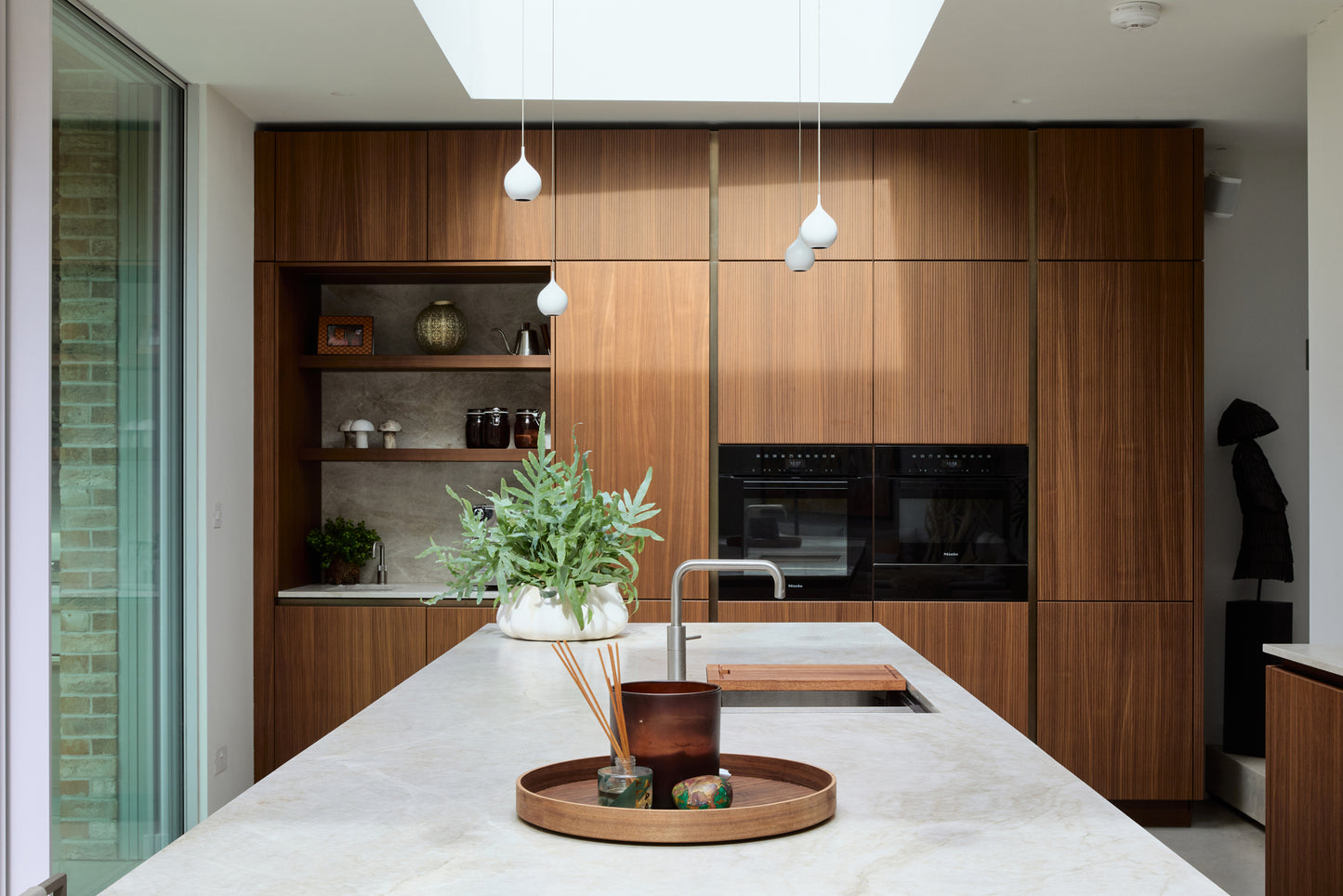 Minimalist Dockside Rooftop House Chiswick