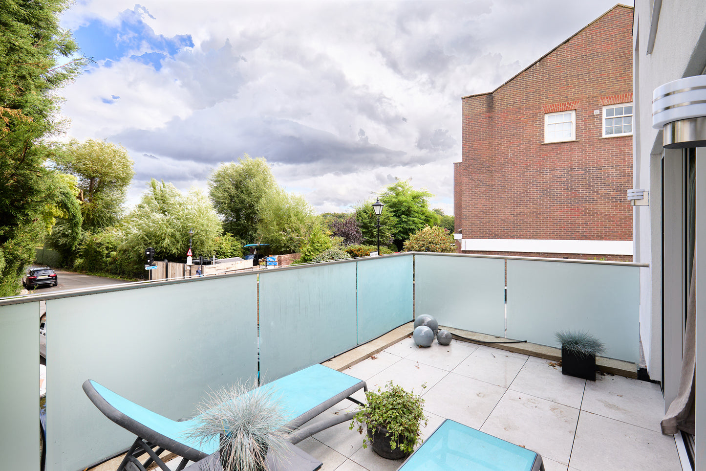 Minimalist Dockside Rooftop House Chiswick