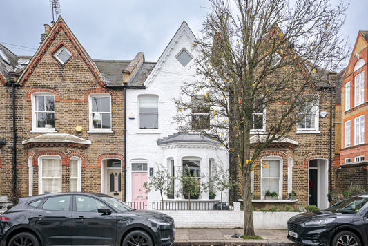 White Minimalist Open Plan Parsons Green