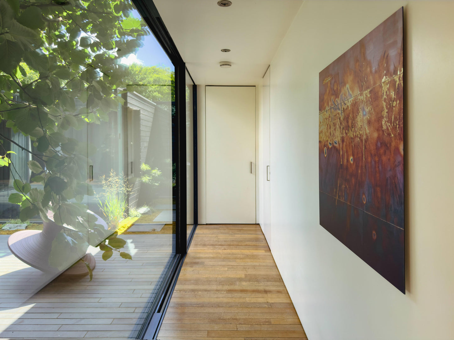 Tranquil Modernist House Highgate