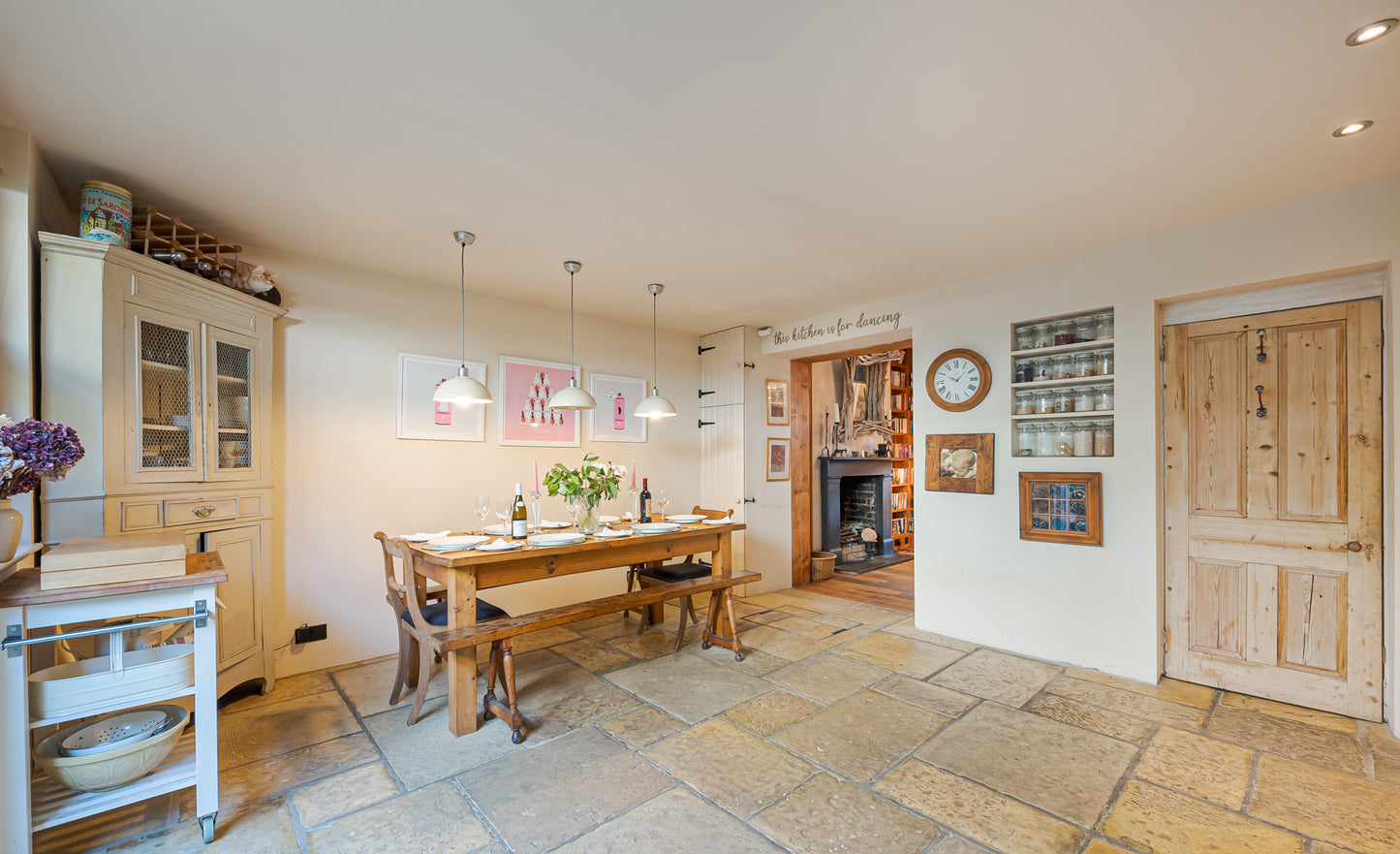 Cosy Country Book House Battersea