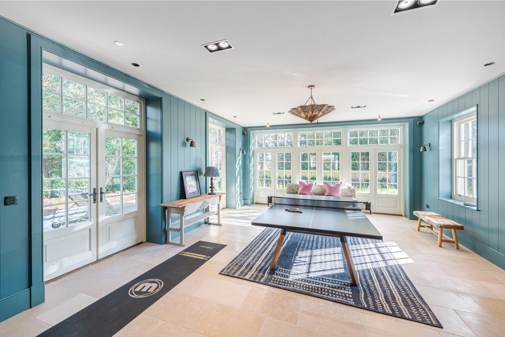 Hamptons House Surrey