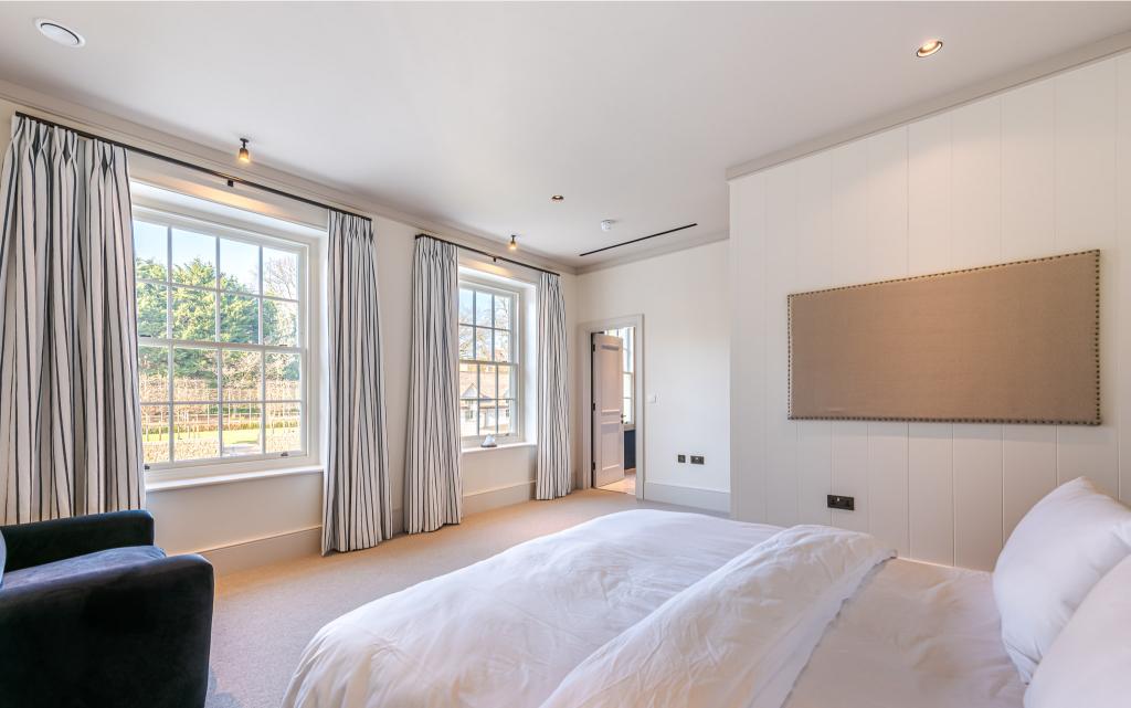 Hamptons House Surrey