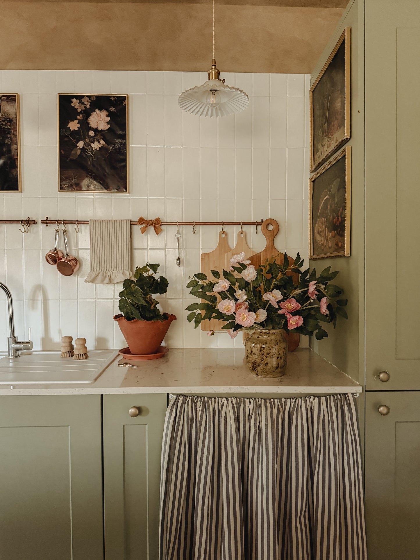 Charming Warm Neutrals Victorian Home Lincolnshire
